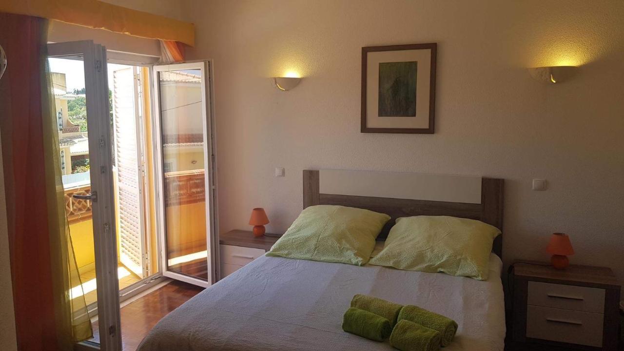 Lagos Room Booking Екстер'єр фото